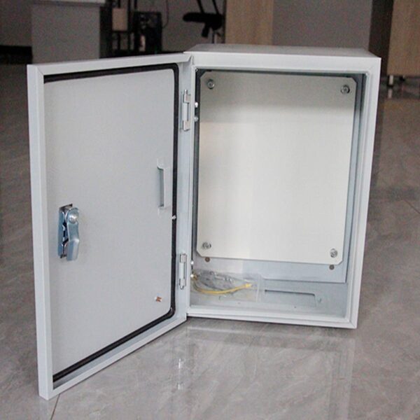 YanGao OEM ODM IP54 IP65 Steel Sheet Control Panel Box Electrical Electric Panel Box Distribution Box Metal Enclosure