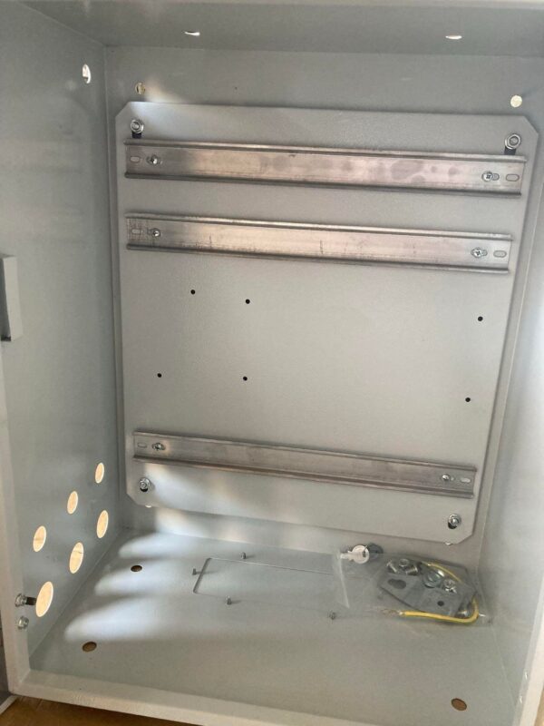 YanGao Box Non-standard Customization Customized Openings Metal Box Waterproof Cable Gland - Image 3