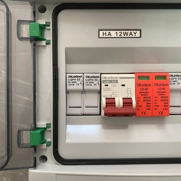 YanGao Box PV Solar System Outdoor Solar Energy PV DC 500V 4 Input4 Output IP65 Waterproof Combiner Box - Image 5