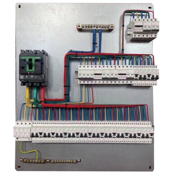 Low Voltage 12v Power Distribution Board Switchgear 100A 32A Capabilities Equipment Supplies with 240v Capability - Image 6
