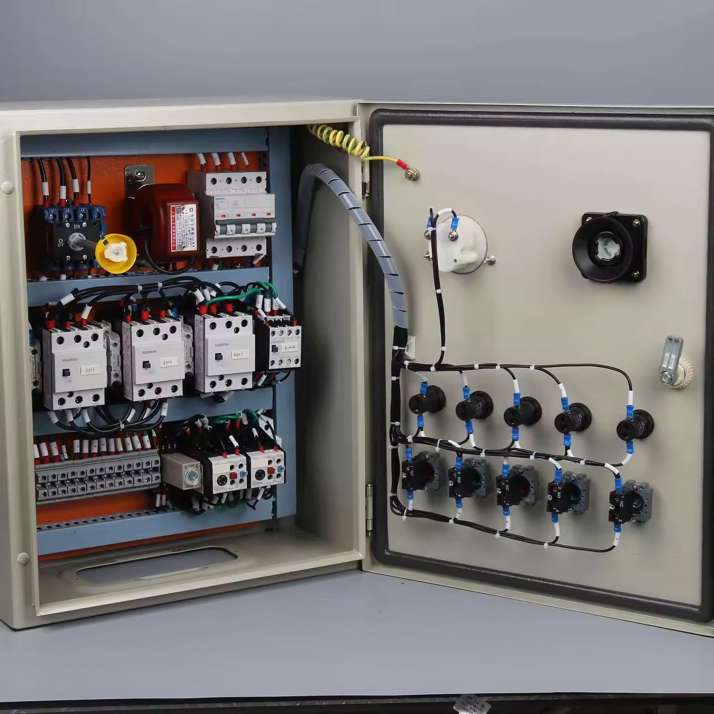 Power Distribution Boxes PLC Control Cabinet VFD Control Panel Board System Pump Distribution Control Panel with Heater - Image 4